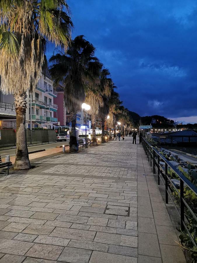 Raggio Di Sole Apartment Sestri Levante Bagian luar foto