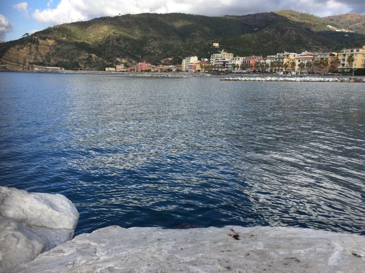 Raggio Di Sole Apartment Sestri Levante Bagian luar foto